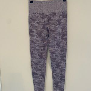 NWOT ADAPT CAMO SEAMLESS LEGGINGS
Gymshark Womens